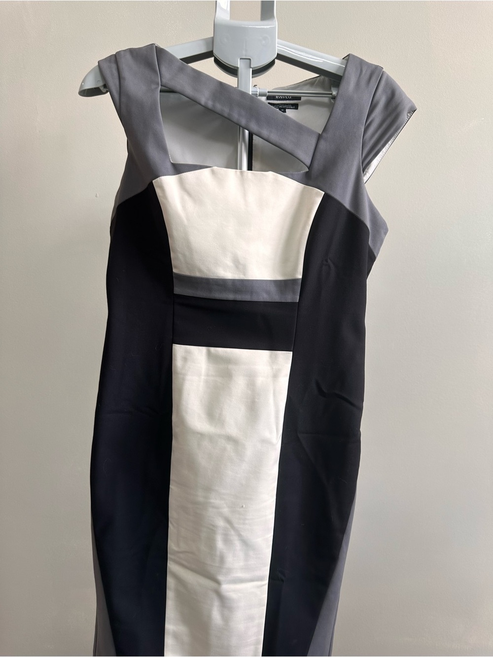RW&CO. Sleeveless Colorblock Midi Dress in Black, Gray & White